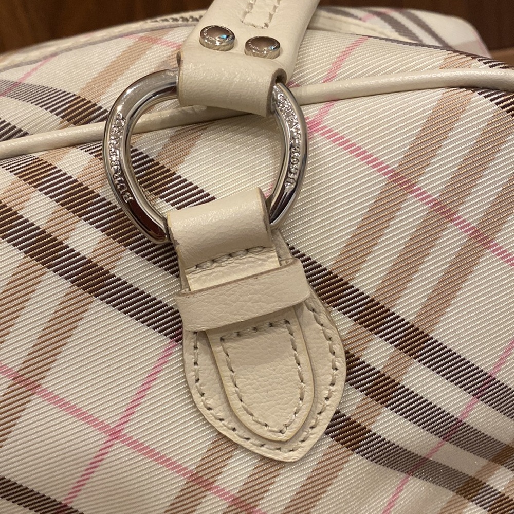 AUTHENTIC BURBERRY LONDON BLUE LABEL Nylon Canvas Leather Ivory Shoulder mint - Picture 3 of 9